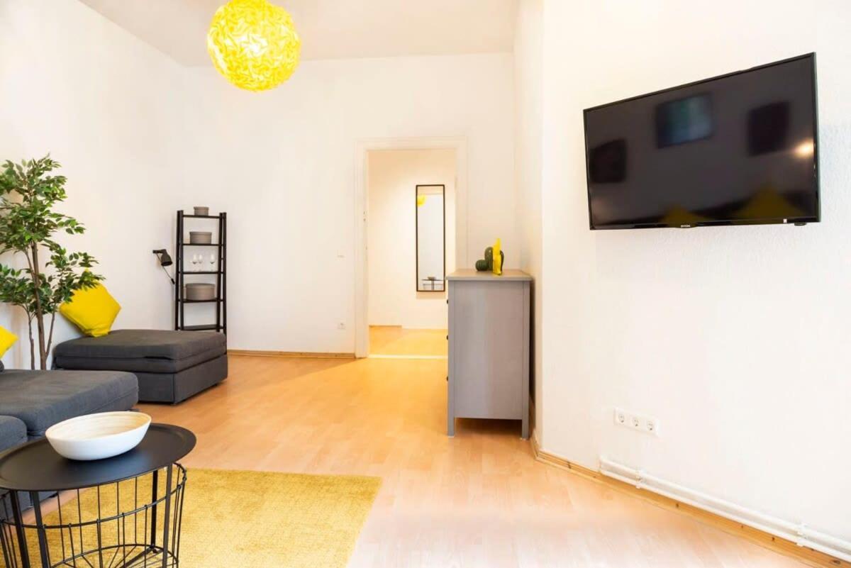 Spacious Family Apartment At Mauerpark Plus Selfcheckin Berlin Luaran gambar