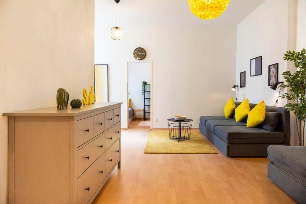 Spacious Family Apartment At Mauerpark Plus Selfcheckin Berlin Luaran gambar