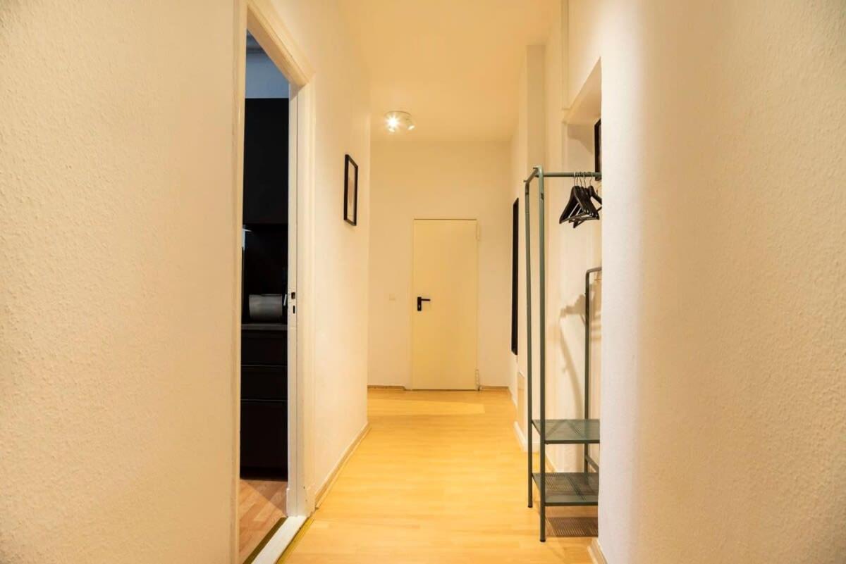 Spacious Family Apartment At Mauerpark Plus Selfcheckin Berlin Luaran gambar