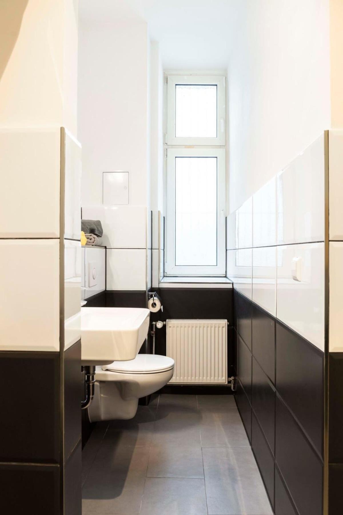 Spacious Family Apartment At Mauerpark Plus Selfcheckin Berlin Luaran gambar